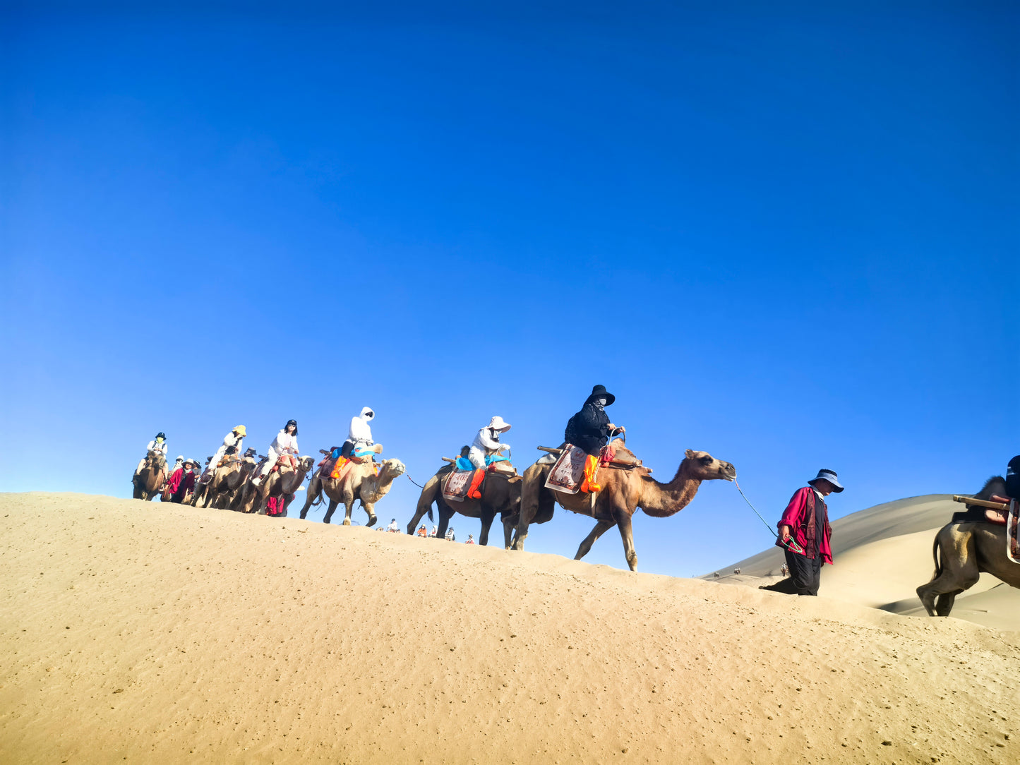 THE SILK ROADS EXPERIENCE